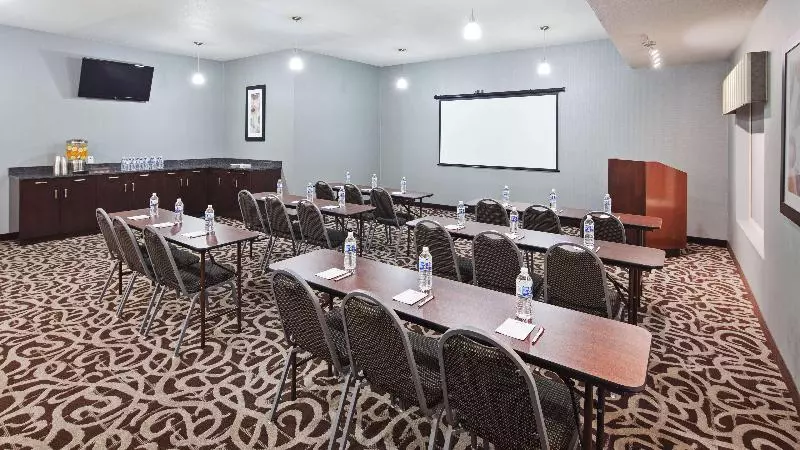 Otel Best Western Plus Austin Airport Inn & Suites