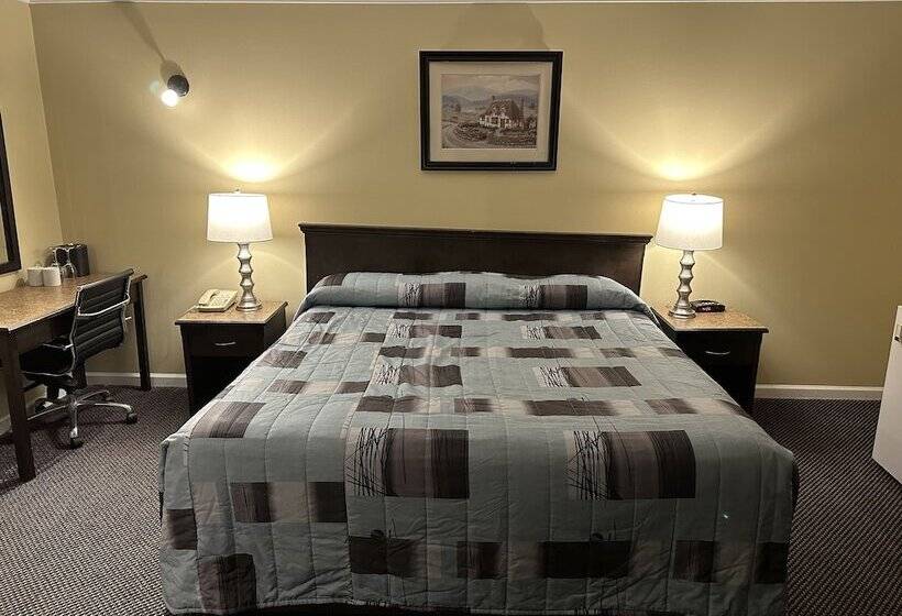 فندق Canadian Inn