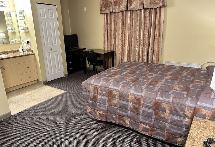 فندق Canadian Inn
