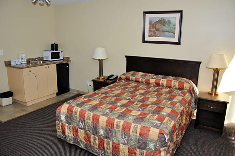 فندق Canadian Inn