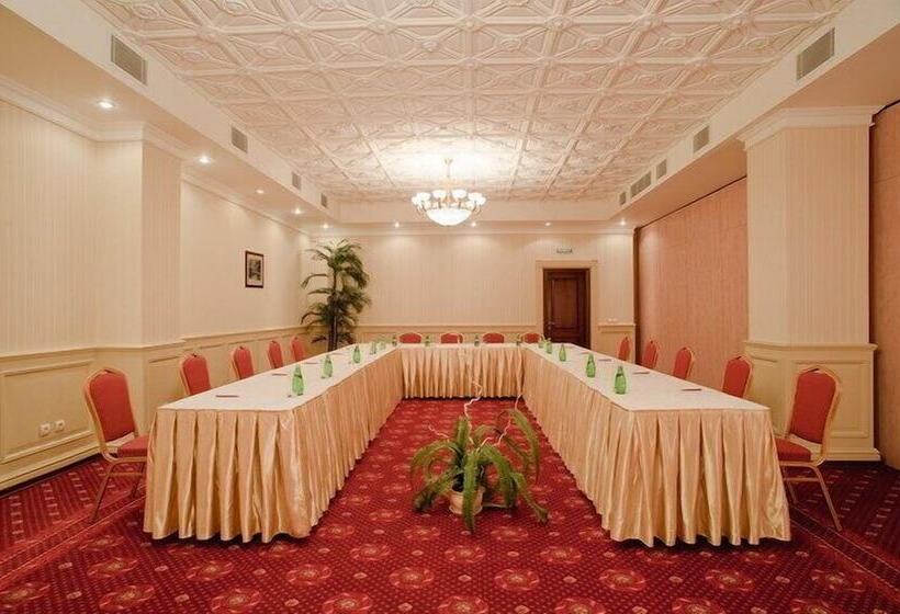 فندق Complex Grinn