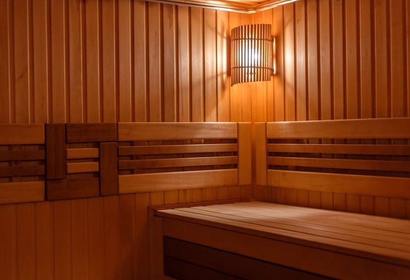 فندق Complex Grinn