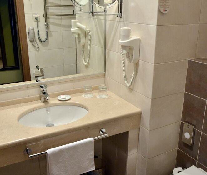 فندق Complex Grinn