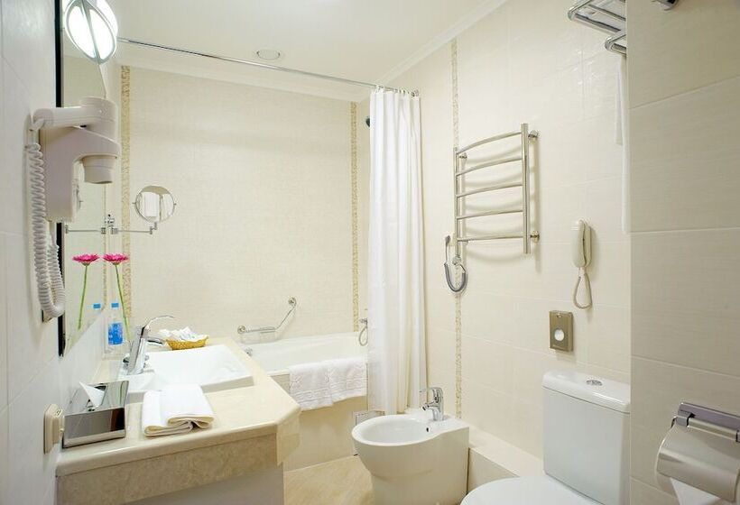 فندق Complex Grinn