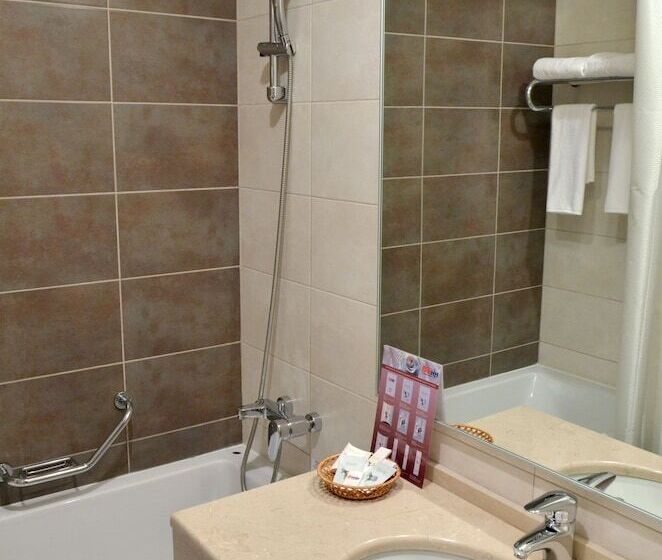 فندق Complex Grinn