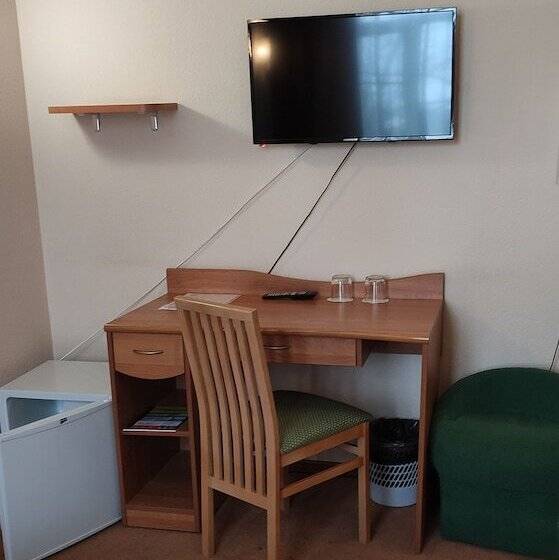 Отель Fifth Corner