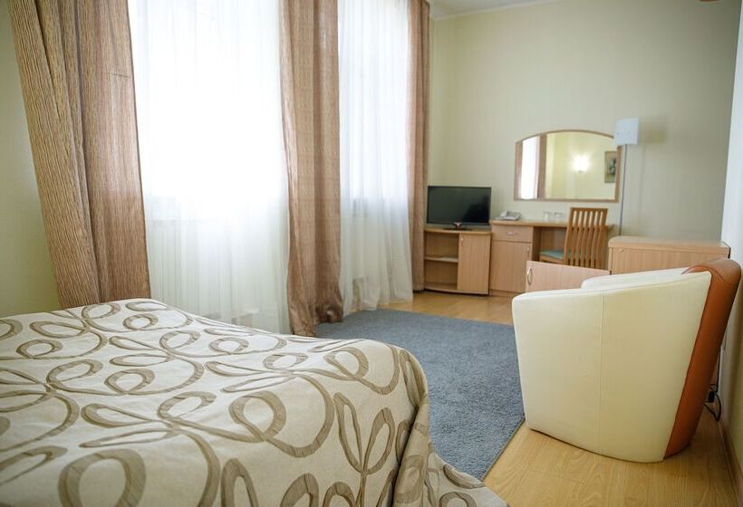 Отель Fifth Corner