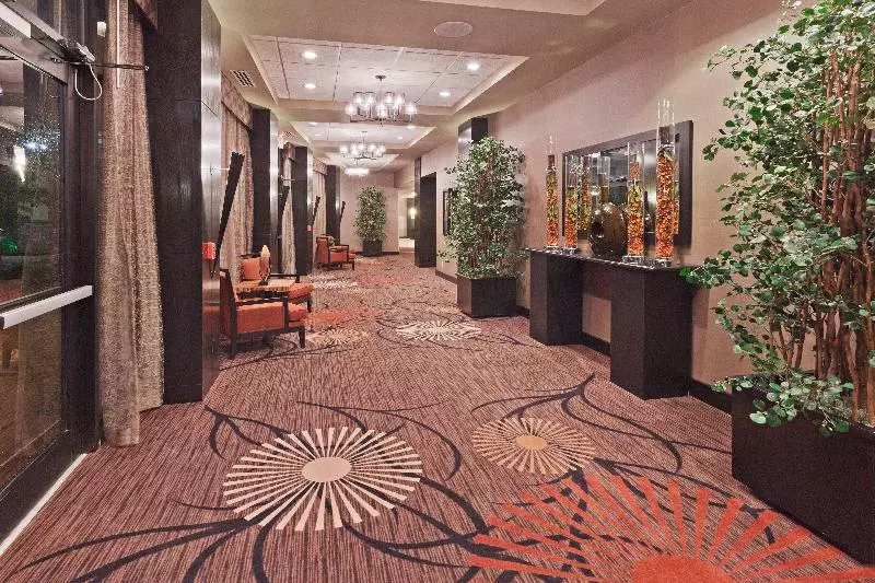 Holiday Inn Hotel & Suites Tulsa South, An Ihg