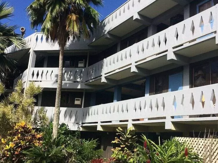 هتل Raina Holiday Accommodation