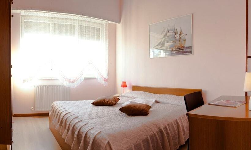 בית מלון כפרי Riviera Sanremo