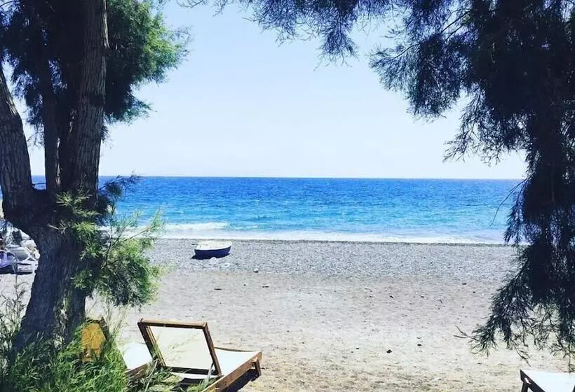 هتل The Boathouse