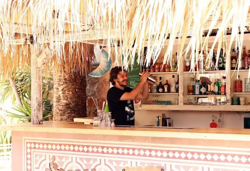 هتل The Boathouse