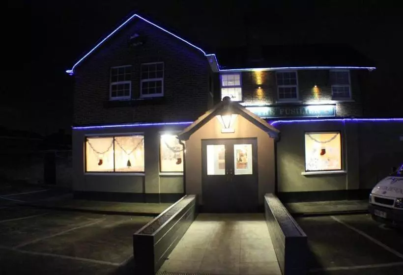 Отель The Fusilier Inn