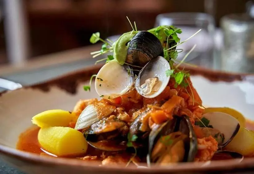 ホテル The Horse And Groom Inn