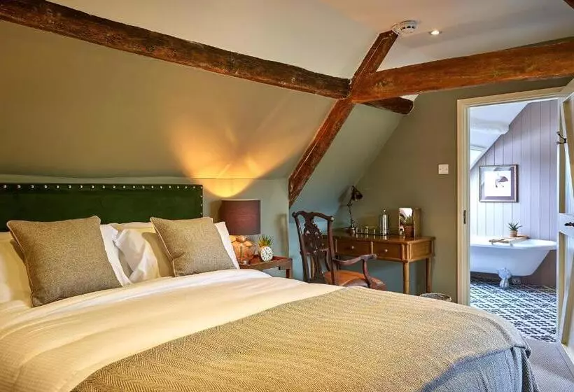 ホテル The Horse And Groom Inn