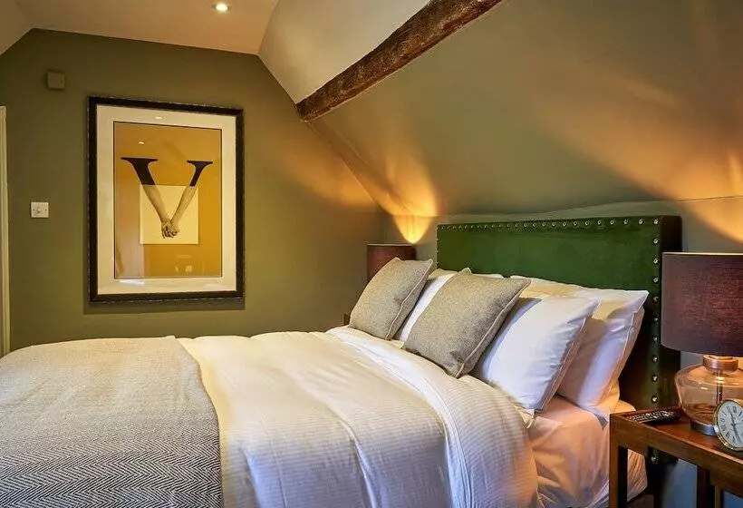 ホテル The Horse And Groom Inn