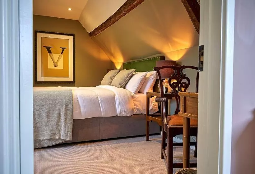 ホテル The Horse And Groom Inn