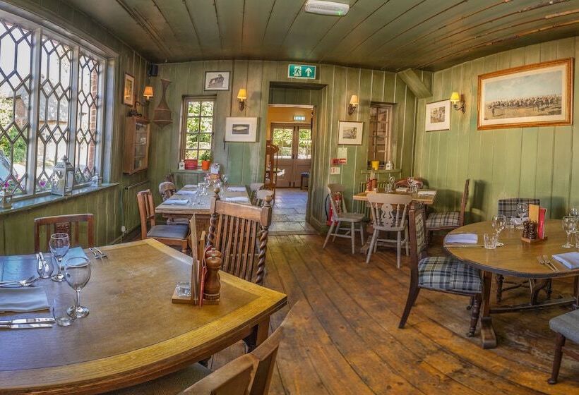 Отель The Peat Spade Inn