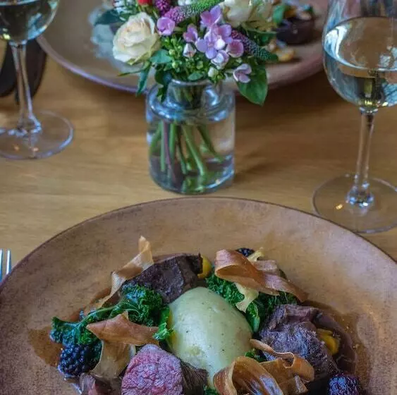 酒店 The Peat Spade Inn