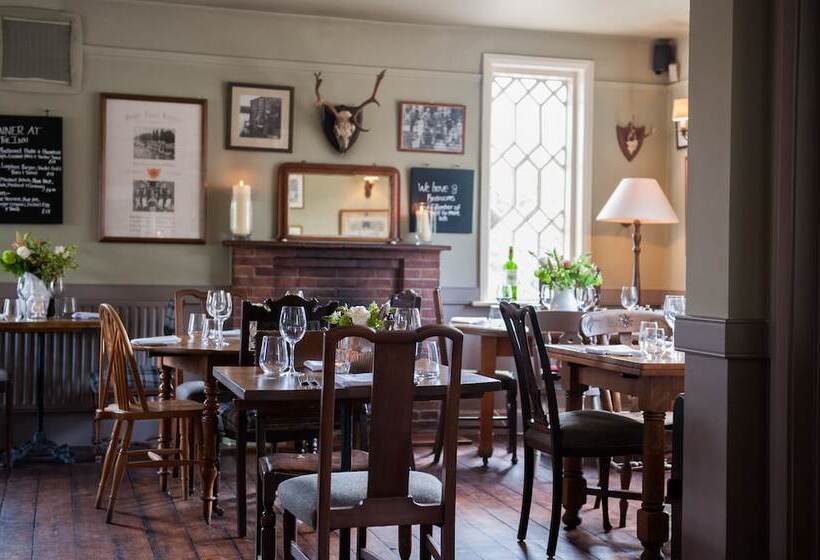 Отель The Peat Spade Inn