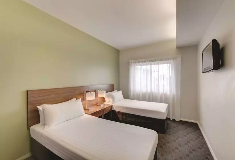 Travelodge Hotel Hobart Airport