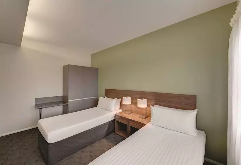 Travelodge Hotel Hobart Airport