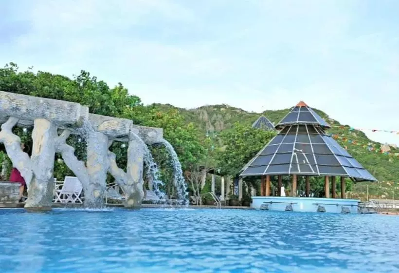 Long Hai Beach Resort