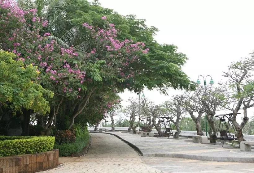 Long Hai Beach Resort