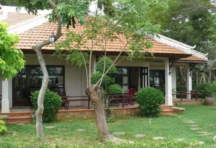 Long Hai Beach Resort