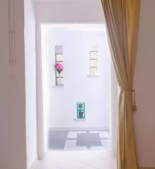 تختخواب و صبحانه 100 Craste