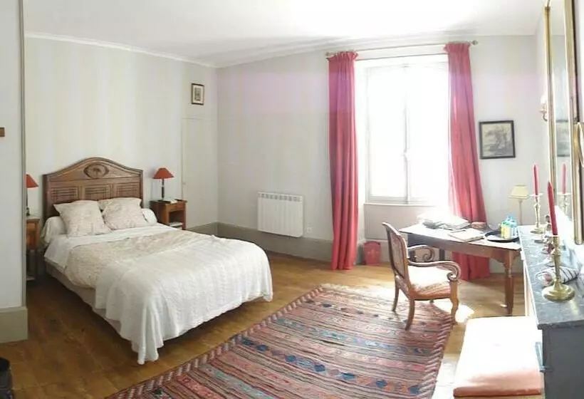 Aamiaismajoitus (B&B) La Demeure Saint Clar