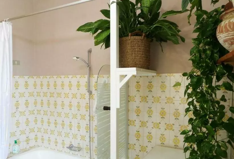 Aamiaismajoitus (B&B) La Finestra Sul Fiume