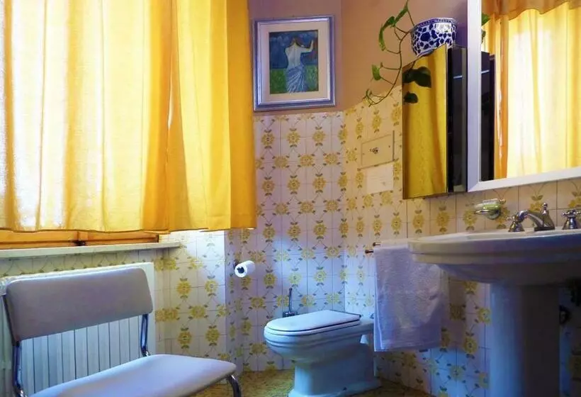 Aamiaismajoitus (B&B) La Finestra Sul Fiume