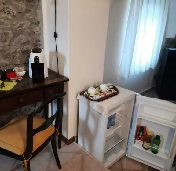 تختخواب و صبحانه La Villa