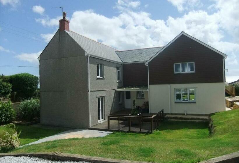 민박 The Count House