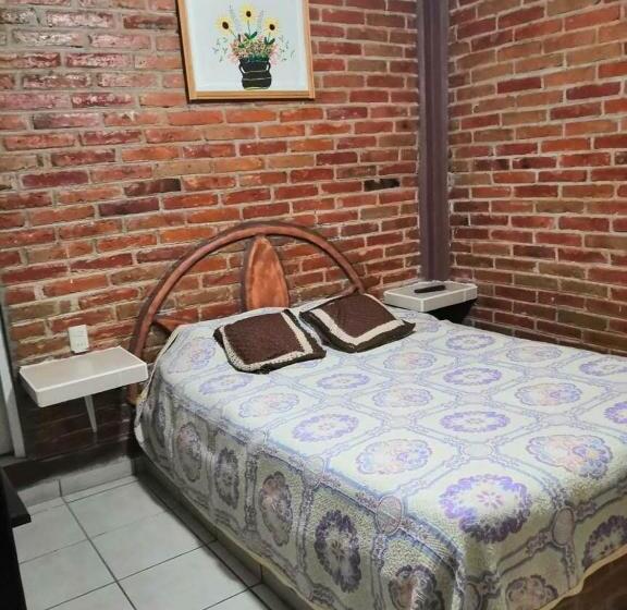 هتل Villas Kerendarhú