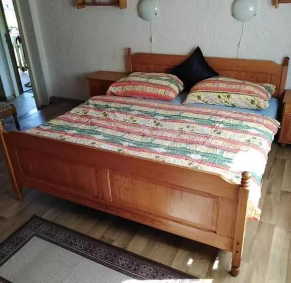 Majatalo Guest House Kuks