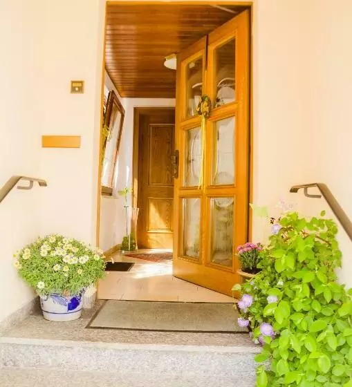 ペンション Haus Eyers