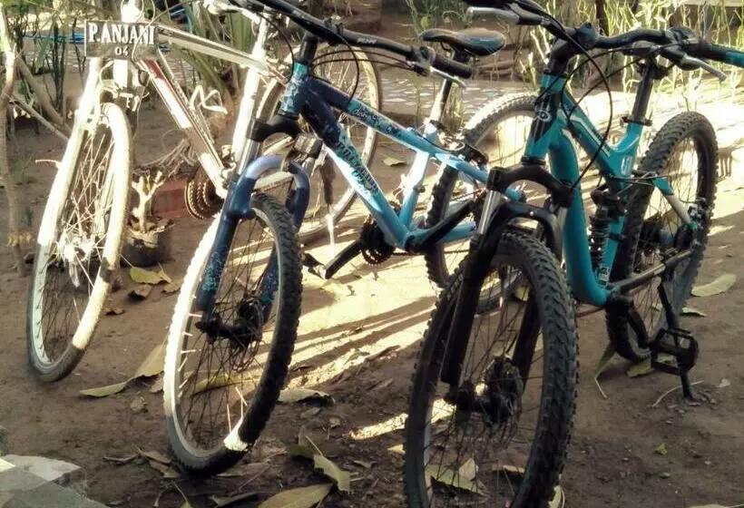 ペンション Pondok Anjani