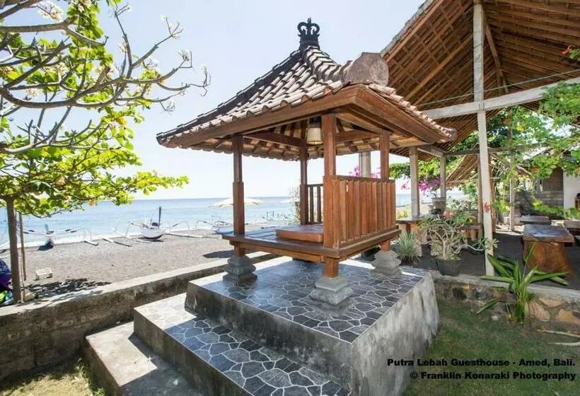 Majatalo Putra Lebah Amed Guest House