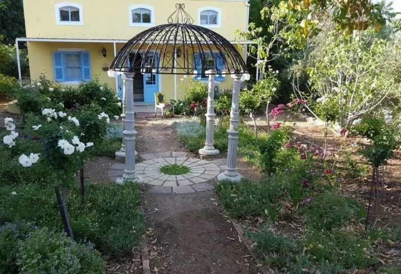 Majatalo Shades Of Provence