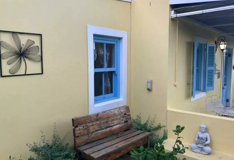 Majatalo Shades Of Provence