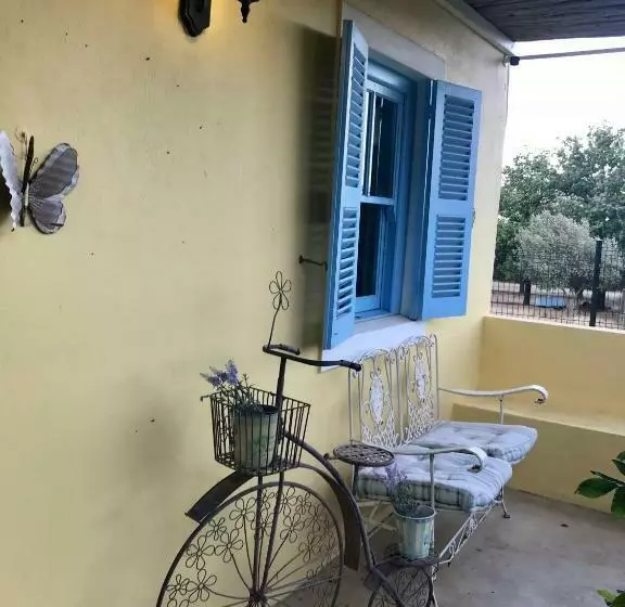 Majatalo Shades Of Provence