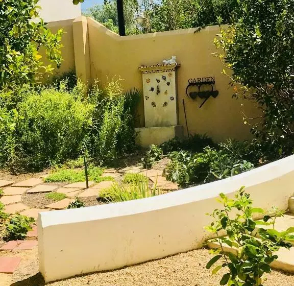 Majatalo Shades Of Provence