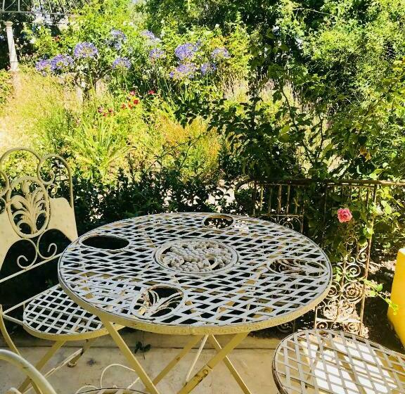 膳宿费 Shades Of Provence