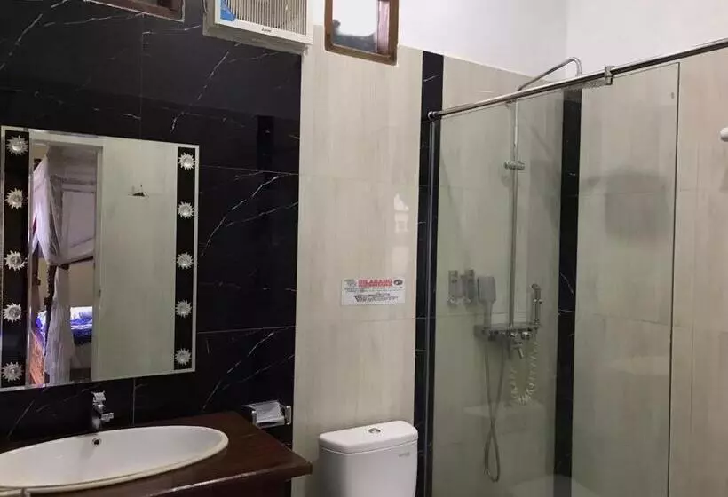 Majatalo Thomas  Retreat Bukit Lawang