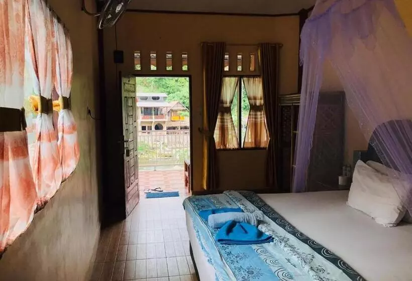 Majatalo Thomas  Retreat Bukit Lawang