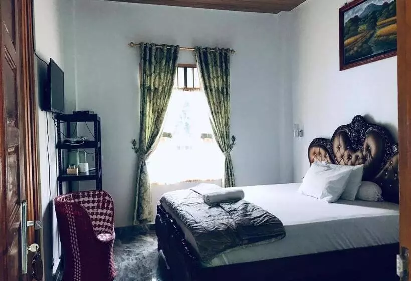 Majatalo Thomas  Retreat Bukit Lawang