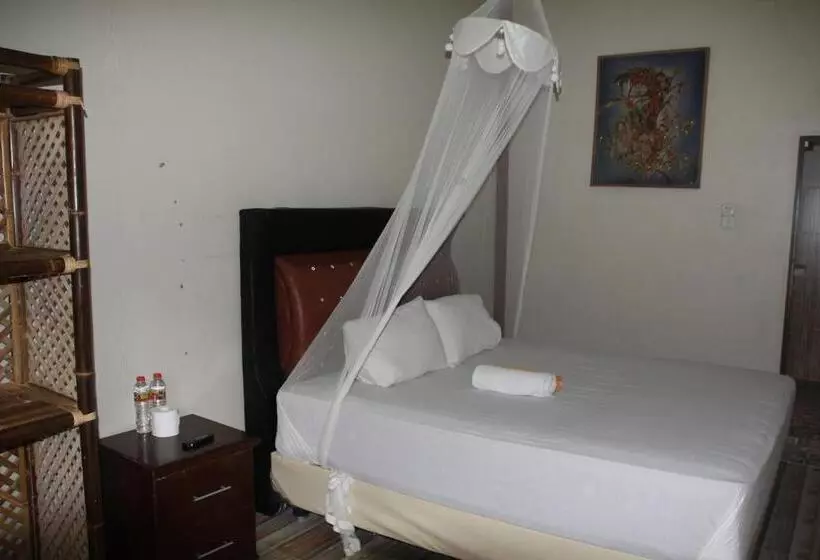 Majatalo Thomas  Retreat Bukit Lawang