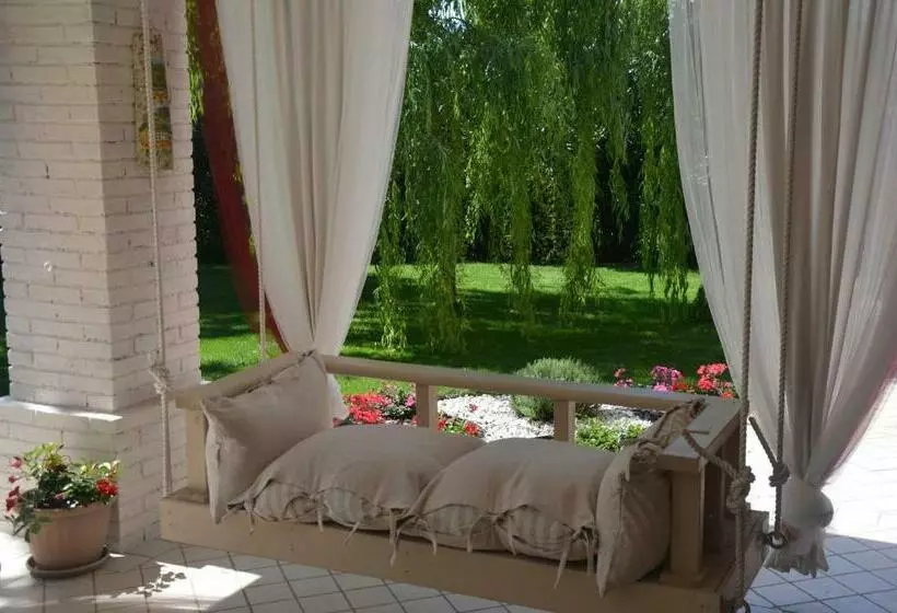 Asso Bed & Breakfast